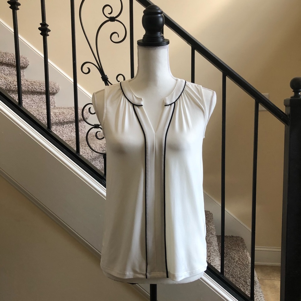 H&M Ivory with Black Piping Work Top Size XS